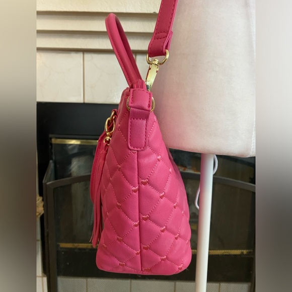 Betsey Johnson, Luv Betsey Quilted Pink Large Tote Bag, Tassel, gold hardware - Picture 4 of 12